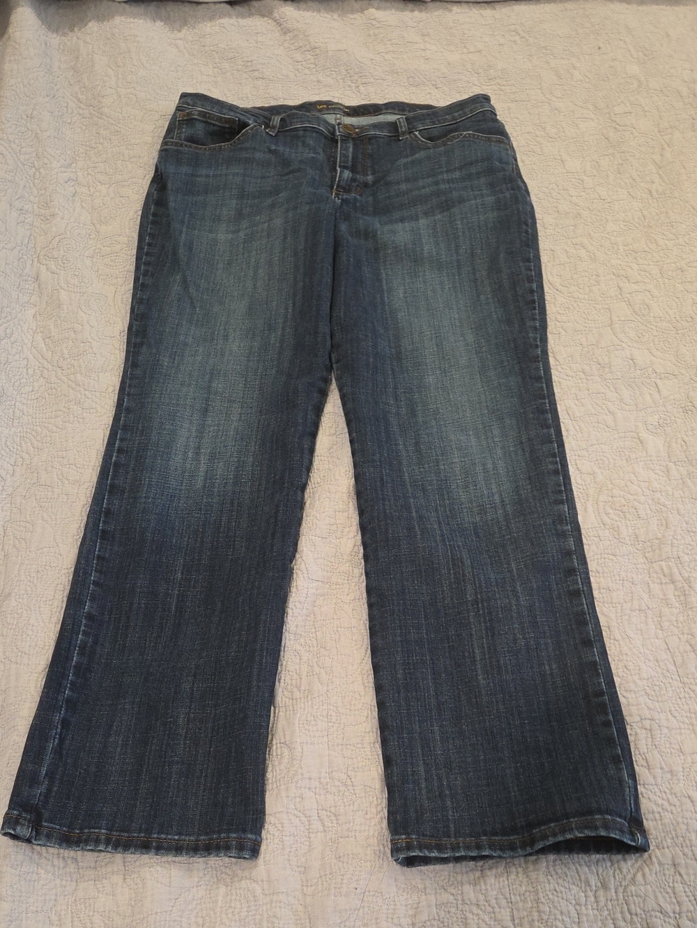 Lee Women's Straight-Leg Jeans in Dark Blue Wash Size 16 Long!